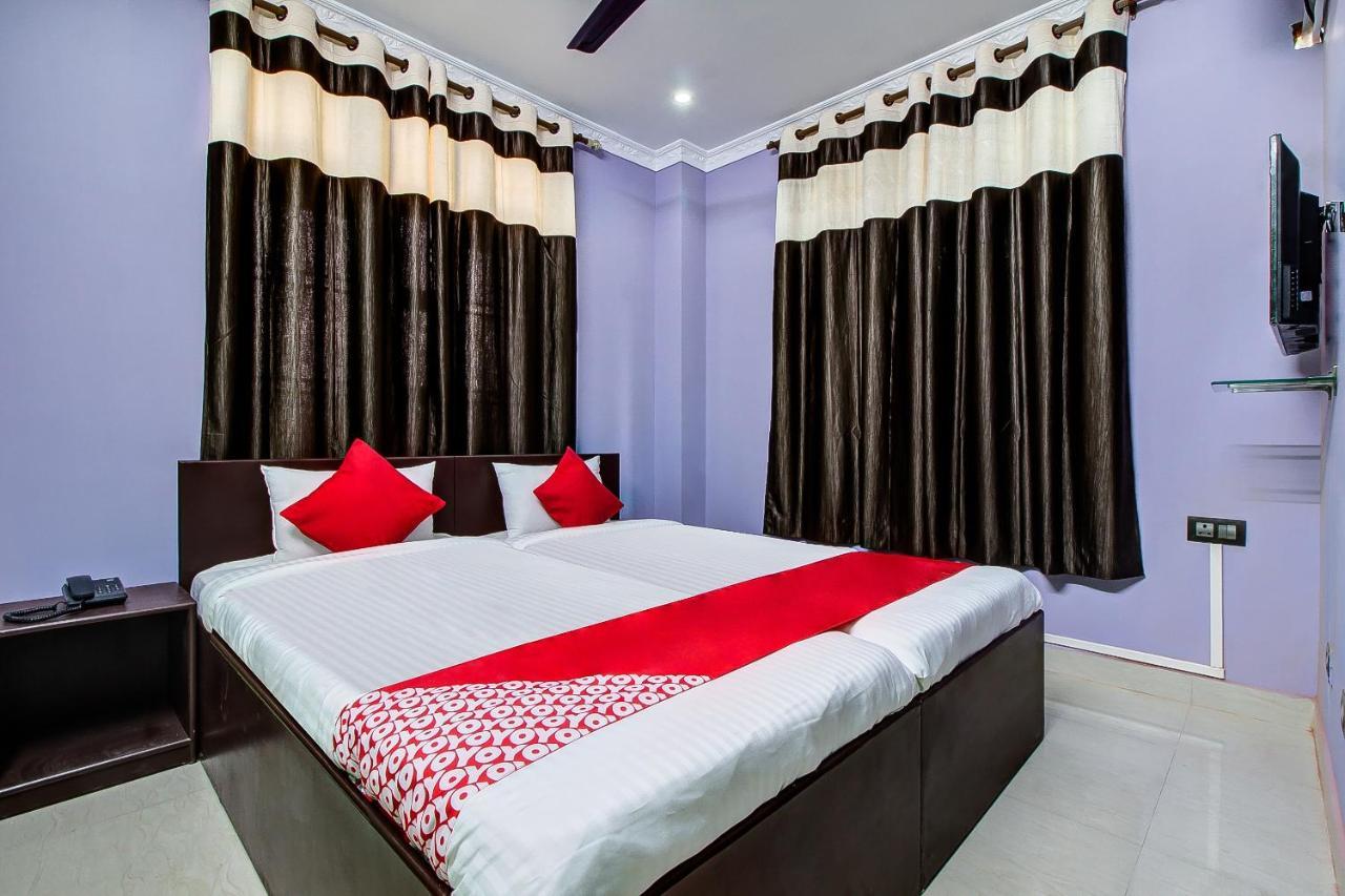 Oyo 13927 Green View Guest House Dispur Екстериор снимка