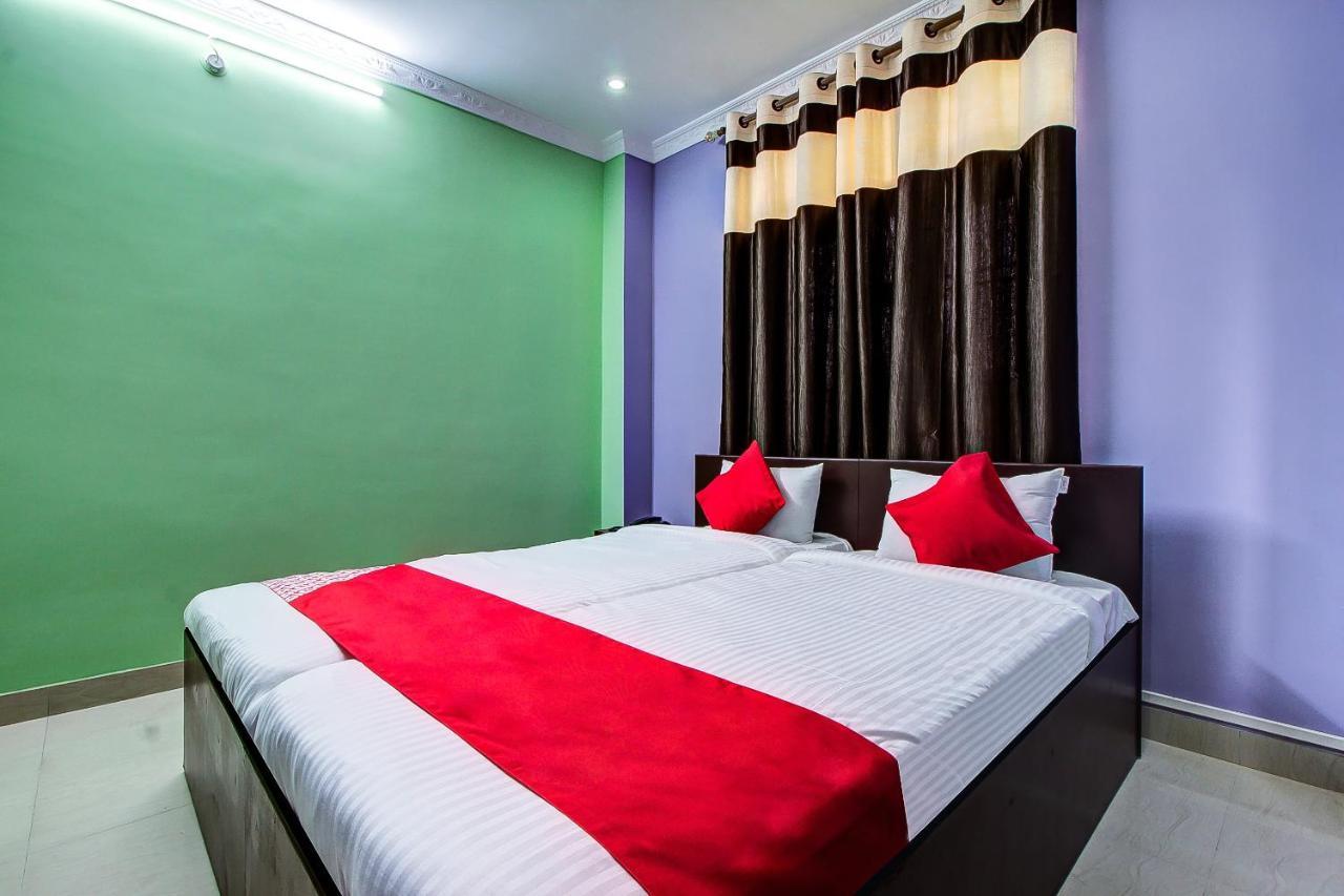 Oyo 13927 Green View Guest House Dispur Екстериор снимка