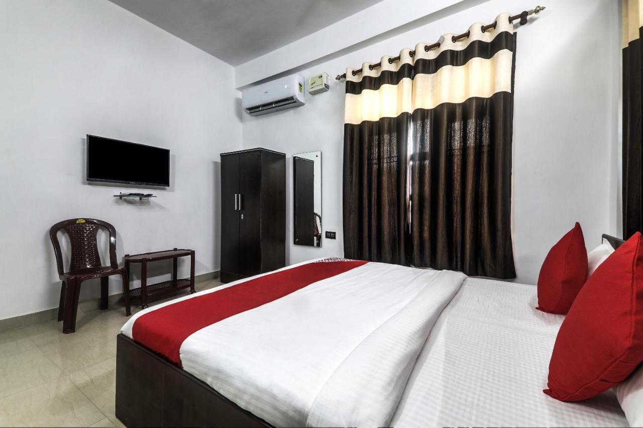 Oyo 13927 Green View Guest House Dispur Екстериор снимка